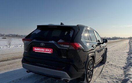 Toyota RAV4, 2022 год, 3 350 000 рублей, 2 фотография