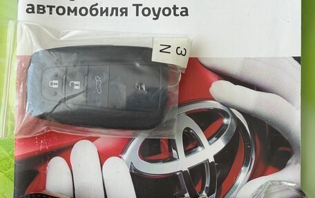 Toyota RAV4, 2022 год, 3 350 000 рублей, 12 фотография