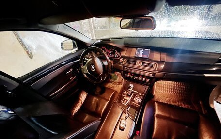 BMW 5 серия, 2013 год, 1 950 000 рублей, 10 фотография