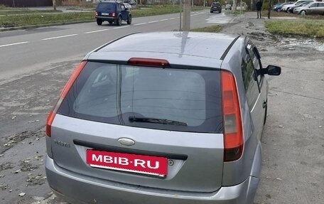 Ford Fiesta, 2004 год, 250 000 рублей, 4 фотография