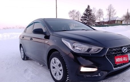 Hyundai Solaris II рестайлинг, 2017 год, 1 115 000 рублей, 4 фотография
