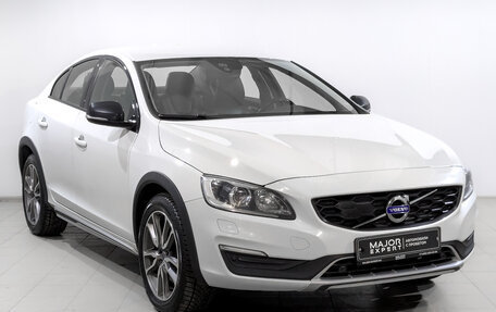 Volvo S60 Cross Country, 2018 год, 2 650 000 рублей, 3 фотография