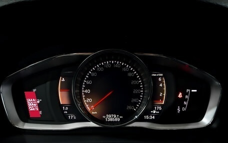 Volvo S60 Cross Country, 2018 год, 2 650 000 рублей, 13 фотография