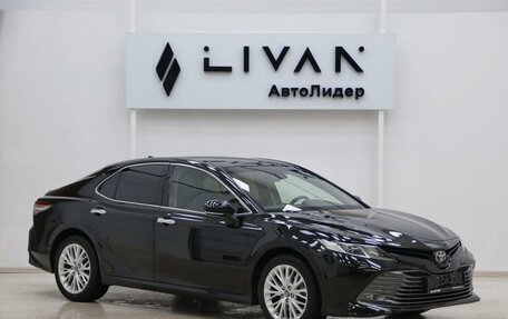 Toyota Camry, 2019 год, 2 325 000 рублей, 1 фотография