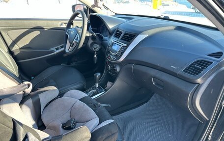 Hyundai Solaris II рестайлинг, 2013 год, 849 000 рублей, 18 фотография