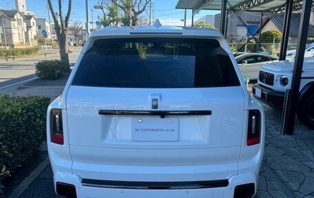 Rolls-Royce Cullinan, 2025 год, 70 000 000 рублей, 15 фотография