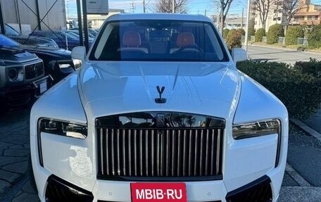 Rolls-Royce Cullinan, 2025 год, 70 000 000 рублей, 5 фотография