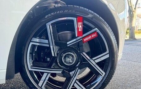 Rolls-Royce Cullinan, 2025 год, 70 000 000 рублей, 14 фотография