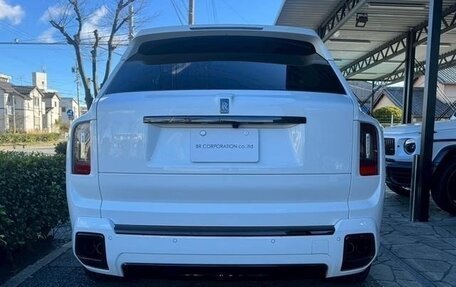 Rolls-Royce Cullinan, 2025 год, 70 000 000 рублей, 16 фотография