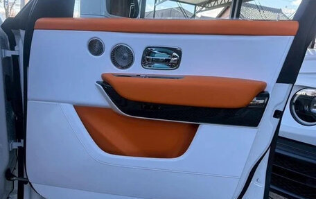 Rolls-Royce Cullinan, 2025 год, 70 000 000 рублей, 20 фотография