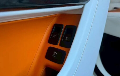 Rolls-Royce Cullinan, 2025 год, 70 000 000 рублей, 24 фотография