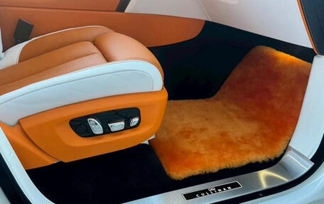 Rolls-Royce Cullinan, 2025 год, 70 000 000 рублей, 19 фотография