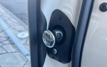 Rolls-Royce Cullinan, 2025 год, 70 000 000 рублей, 30 фотография