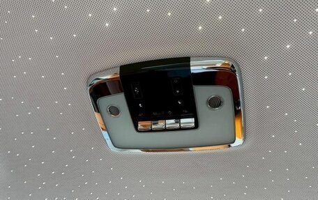 Rolls-Royce Cullinan, 2025 год, 70 000 000 рублей, 32 фотография