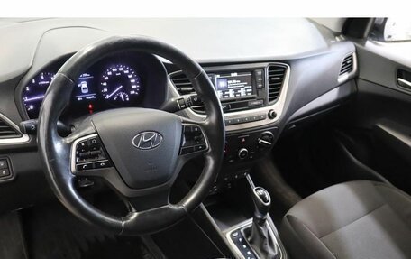 Hyundai Solaris II рестайлинг, 2018 год, 1 260 000 рублей, 6 фотография