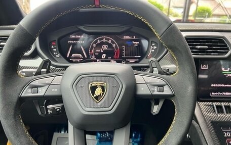 Lamborghini Urus I, 2025 год, 42 000 000 рублей, 39 фотография