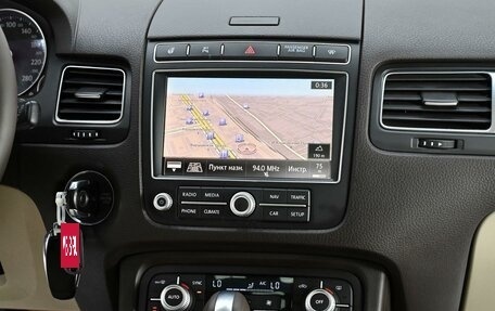 Volkswagen Touareg III, 2015 год, 2 485 000 рублей, 7 фотография