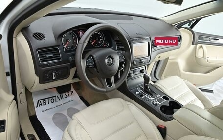 Volkswagen Touareg III, 2015 год, 2 485 000 рублей, 6 фотография