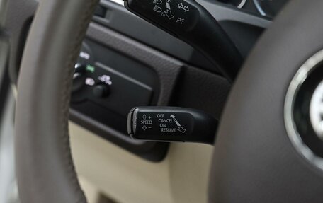 Volkswagen Touareg III, 2015 год, 2 485 000 рублей, 9 фотография