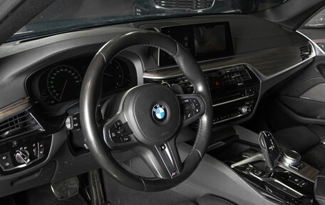 BMW 5 серия, 2019 год, 4 900 000 рублей, 5 фотография