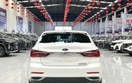 Ford Escort, 2022 год, 1 200 000 рублей, 5 фотография