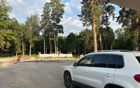 Volkswagen Tiguan I, 2010 год, 1 400 000 рублей, 5 фотография