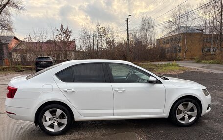 Skoda Octavia, 2017 год, 1 550 000 рублей, 2 фотография