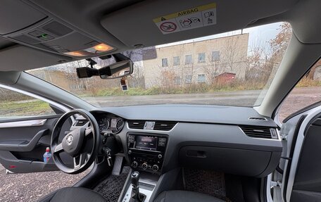 Skoda Octavia, 2017 год, 1 550 000 рублей, 8 фотография