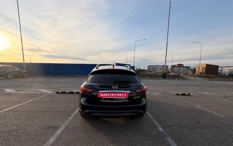 Infiniti QX70, 2014 год, 2 450 000 рублей, 5 фотография