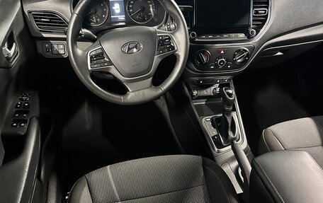 Hyundai Solaris II рестайлинг, 2021 год, 1 650 000 рублей, 10 фотография