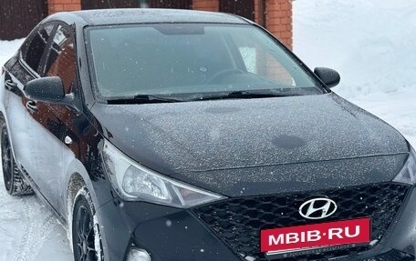 Hyundai Solaris II рестайлинг, 2021 год, 1 650 000 рублей, 2 фотография