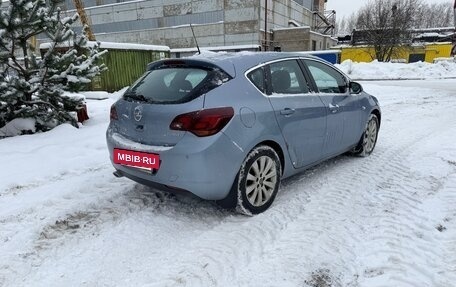 Opel Astra J, 2010 год, 600 000 рублей, 4 фотография
