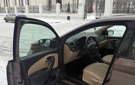 Volkswagen Polo VI (EU Market), 2015 год, 1 000 000 рублей, 9 фотография