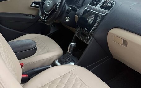 Volkswagen Polo VI (EU Market), 2015 год, 1 000 000 рублей, 12 фотография