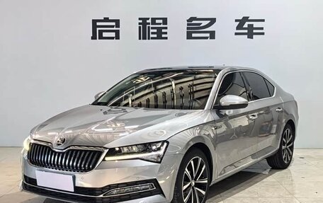 Skoda Octavia IV, 2023 год, 1 810 000 рублей, 1 фотография