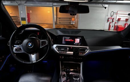 BMW 3 серия, 2020 год, 3 900 000 рублей, 20 фотография