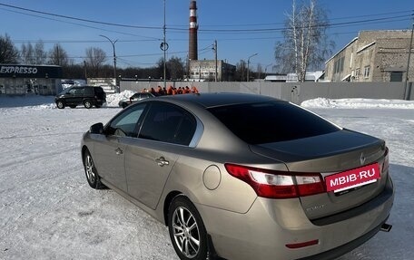 Renault Latitude I, 2013 год, 950 000 рублей, 7 фотография