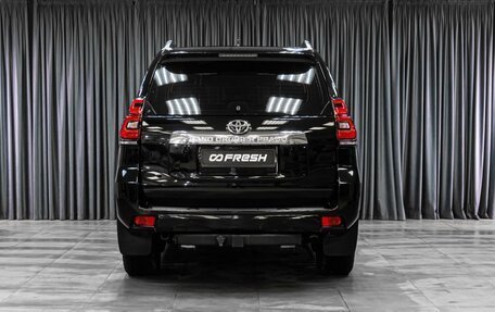 Toyota Land Cruiser Prado 150 рестайлинг 2, 2017 год, 5 950 000 рублей, 4 фотография