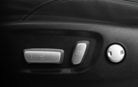 Toyota Land Cruiser Prado 150 рестайлинг 2, 2017 год, 5 950 000 рублей, 27 фотография