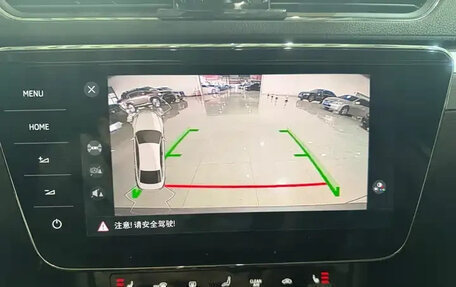 Skoda Octavia IV, 2023 год, 1 810 000 рублей, 11 фотография