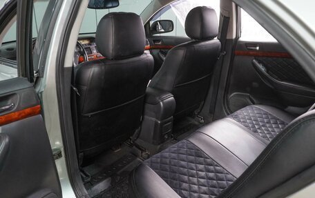 Toyota Avensis III рестайлинг, 2004 год, 560 000 рублей, 11 фотография