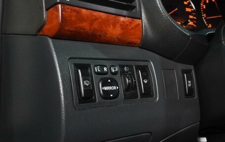 Toyota Avensis III рестайлинг, 2004 год, 560 000 рублей, 17 фотография