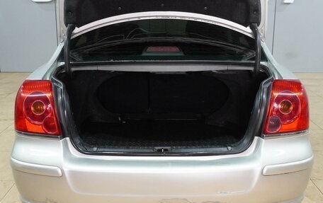 Toyota Avensis III рестайлинг, 2004 год, 560 000 рублей, 19 фотография