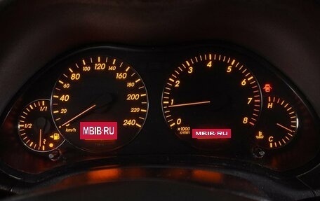 Toyota Avensis III рестайлинг, 2004 год, 560 000 рублей, 18 фотография