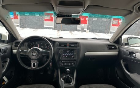 Volkswagen Jetta VI, 2012 год, 945 000 рублей, 6 фотография