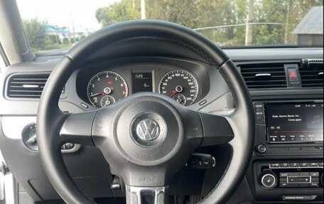 Volkswagen Jetta VI, 2012 год, 945 000 рублей, 7 фотография