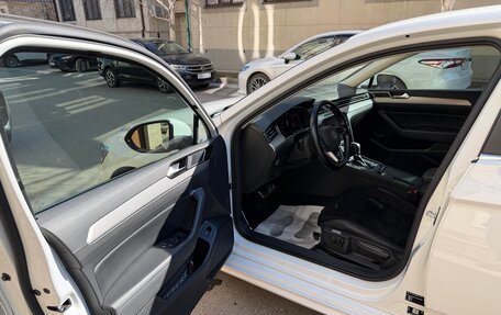 Volkswagen Passat B8 рестайлинг, 2018 год, 2 300 000 рублей, 9 фотография