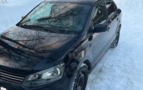 Volkswagen Polo VI (EU Market), 2013 год, 700 000 рублей, 2 фотография