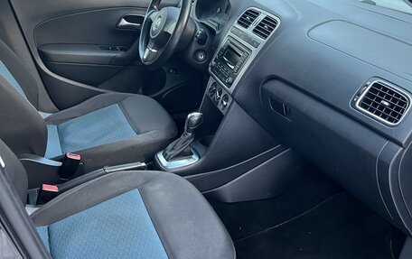 Volkswagen Polo VI (EU Market), 2013 год, 700 000 рублей, 5 фотография