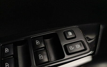 Mitsubishi Montero Sport, 2021 год, 3 995 000 рублей, 13 фотография